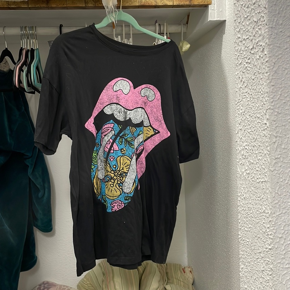 Oversized graphic-t